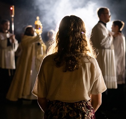 Eucharistic Adoration for college students is one way to stay focused on Jesus Christ and commit to a life of prayer.